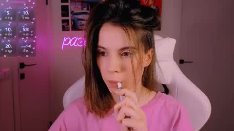 Nika online show from February 2026 04:48:01 PM