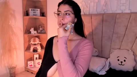 Niah  You can call me Ni or cutie haha online show from March 2025 12:16:01 AM