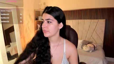 Niah  You can call me Ni or cutie haha online show from December 2025 07:41:02 PM