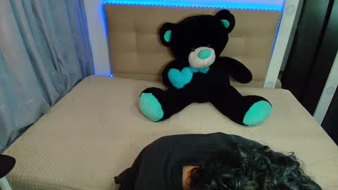 Snapshot of _nickconnor1 chatting on December 2024 12:46:02 AM Nicolas online show from December 2024 12:46:02 AM