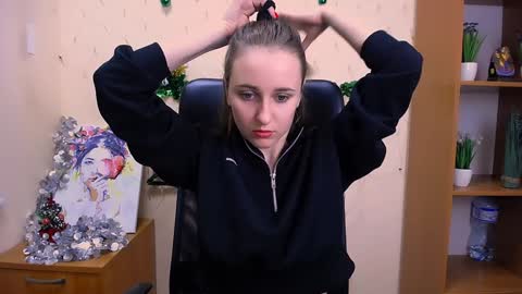 Nica online show from December 2024 03:11:02 PM