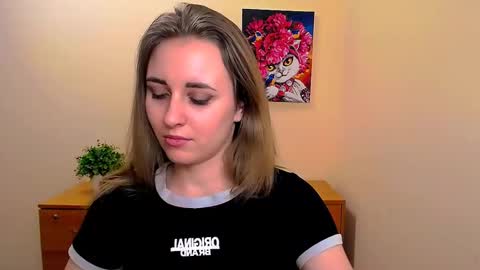 Nica online show from March 2025 03:52:01 PM