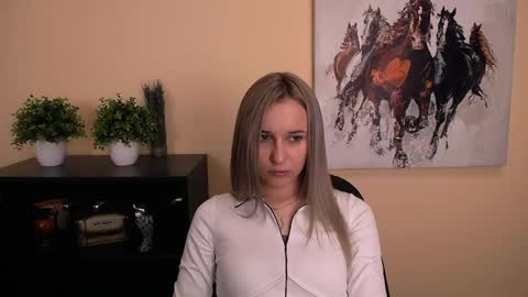 Nica online show from April 2026 08:45:02 AM