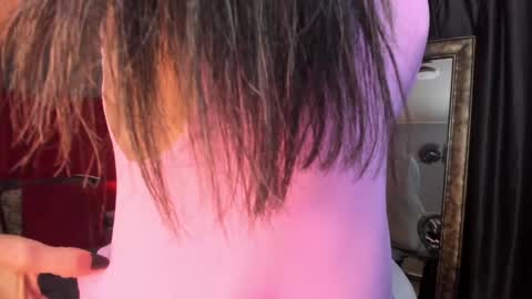 Snapshot of _nicoletteshea_ chatting on January 2025 12:50:02 AM _nicoletteshea_ online show from January 2025 12:50:02 AM