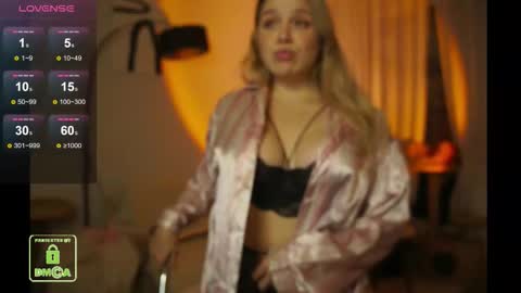 R online show from November 2025 08:53:01 PM