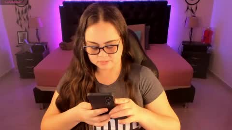 Olivia jones online show from June 2026 12:32:01 PM
