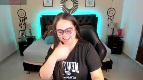 Olivia jones online show from July 2026 02:47:02 PM