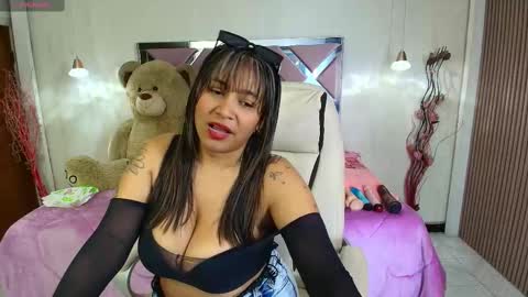 pamela online show from September 2025 08:20:02 PM