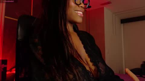 Paris online show from January 2026 02:33:02 PM