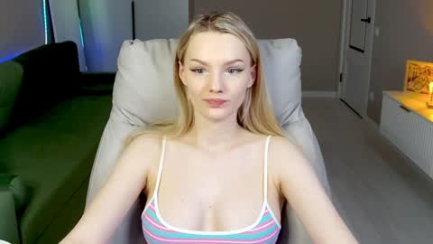 Tina online show from December 2025 01:51:02 PM