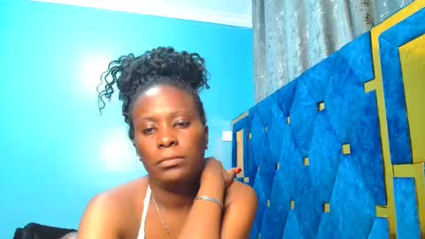 Snapshot of _peach_p chatting on March 2025 06:23:01 PM Peach online show from March 2025 06:23:01 PM