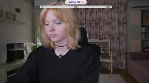 Snapshot of _penisflytrap_ chatting on June 2026 06:10:02 PM Viktoria online show from June 2026 06:10:02 PM