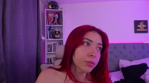 Snapshot of _poison_ivyyy chatting on October 2025 08:18:01 AM V online show from October 2025 08:18:01 AM