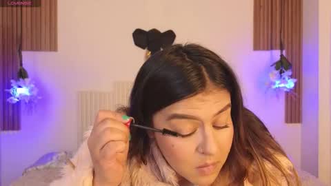 Laura online show from February 2026 06:49:02 PM