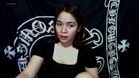 Snapshot of _preciousmoira chatting on June 2026 10:54:02 AM _preciousmoira online show from June 2026 10:54:02 AM