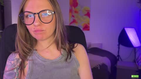  HADLY today day-off see u online 0112  online show from December 2024 04:28:01 PM