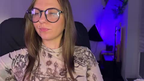  HADLY today day-off see u online 0112  online show from December 2024 07:43:02 PM