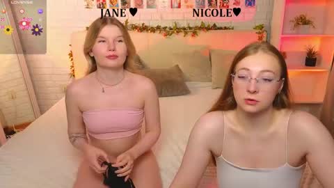 Merlizz Eva Jane Mila Nicole  left to right  online show from May 2026 07:59:02 PM