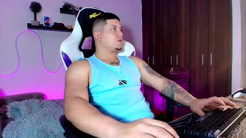 Roberto online show from March 2025 05:07:01 AM