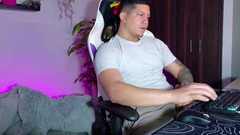 Roberto online show from September 2025 01:37:02 PM