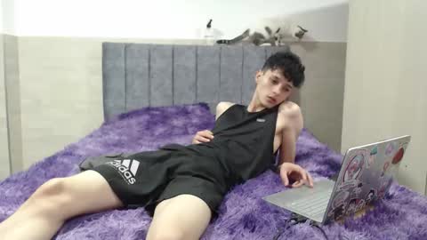 _ruby_red online show from November 2025 08:02:01 PM