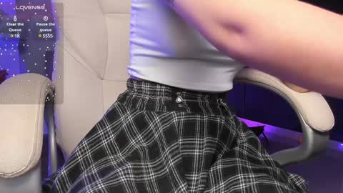   online show from January 2025 12:00:01 PM