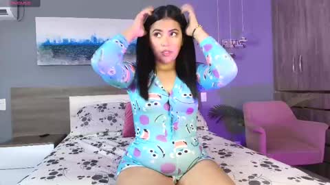 _samantagomez online show from March 2025 11:33:02 AM