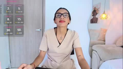 SAMARA SMITH  online show from October 2025 07:44:01 PM