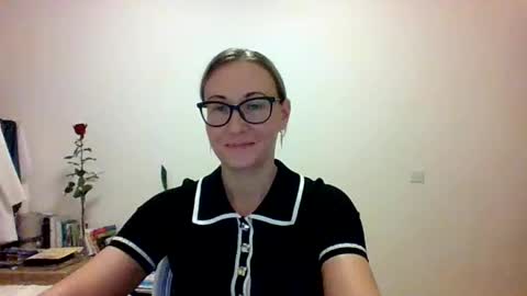 _sandyqueen__ online show from November 2025 02:06:02 PM