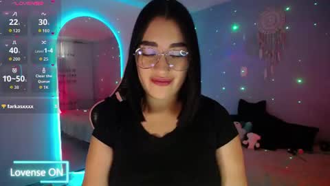 Snapshot of _santalove_ chatting on June 2026 07:07:01 PM SantaLove online show from June 2026 07:07:01 PM