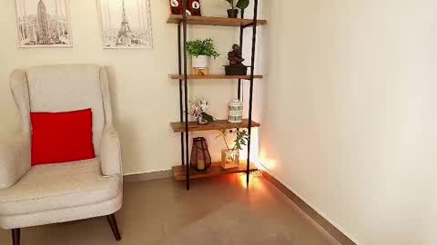 Sassy Girl online show from February 2026 06:12:02 PM