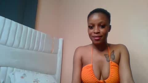 _sassydiva_ online show from November 2025 01:57:02 PM