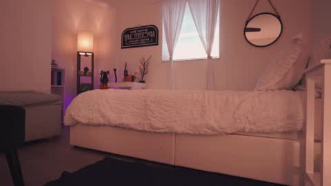 Savii online show from October 2025 03:23:02 PM