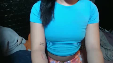 Snapshot of _scarlet08 chatting on October 2025 03:25:03 AM Maechie online show from October 2025 03:25:03 AM