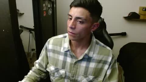Snapshot of _schnnneider_ chatting on May 2026 11:10:01 PM SCHNEIDER online show from May 2026 11:10:01 PM
