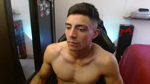 Snapshot of _schnnneider_ chatting on July 2026 04:25:01 PM SCHNEIDER online show from July 2026 04:25:01 PM