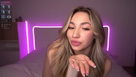 Kat online show from January 2025 09:30:02 PM