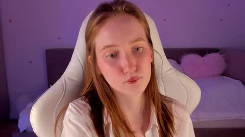 _secretelly_ online show from November 2025 01:00:02 PM