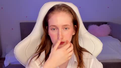 _secretelly_ online show from November 2025 09:36:01 PM