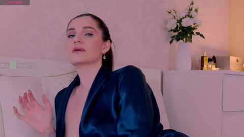 Alya online show from January 2025 01:42:01 AM