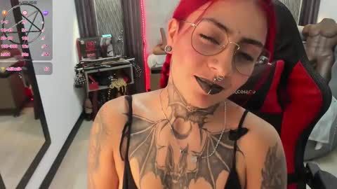 Selene online show from February 2025 03:41:02 PM