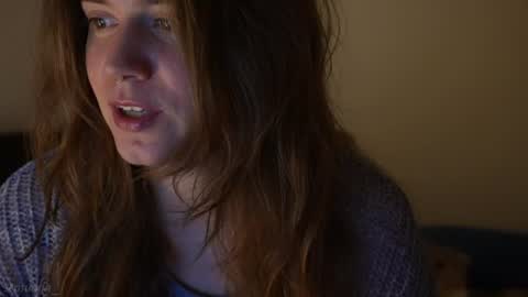 Snapshot of _sensualia_ chatting on June 2026 09:17:02 PM Lia online show from June 2026 09:17:02 PM
