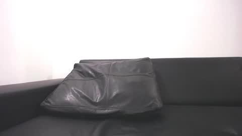 Juan Pablo-independent model online show from February 2025 11:48:01 PM