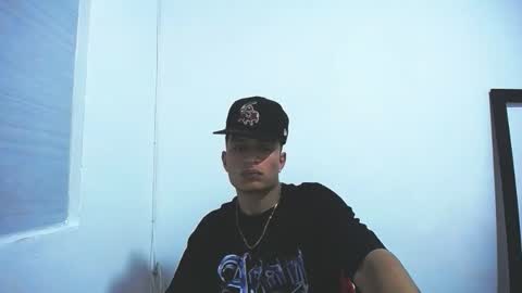 Juan Pablo-independent model online show from November 2025 06:23:01 AM