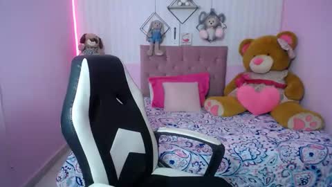 Snapshot of _sexyredhead_ chatting on September 2025 12:31:02 PM KATA online show from September 2025 12:31:02 PM