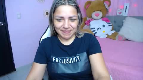 Snapshot of _sexyredhead_ chatting on November 2025 12:16:02 PM KATA online show from November 2025 12:16:02 PM