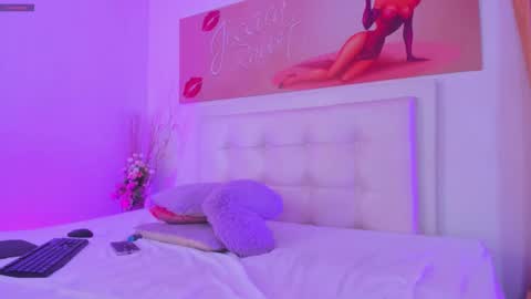 Shsntal online show from September 2025 01:54:01 PM