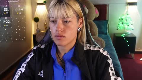 _sharlotte777 online show from December 2024 02:07:01 PM