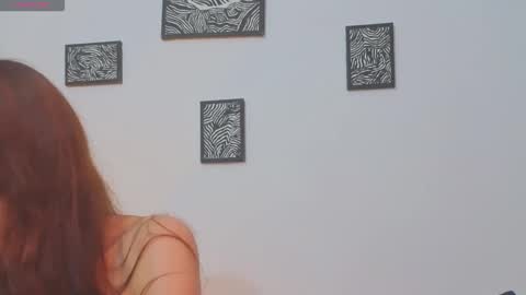 Snapshot of _silvia_vega_ chatting on April 2026 10:08:01 AM _silvia_vega_ online show from April 2026 10:08:01 AM