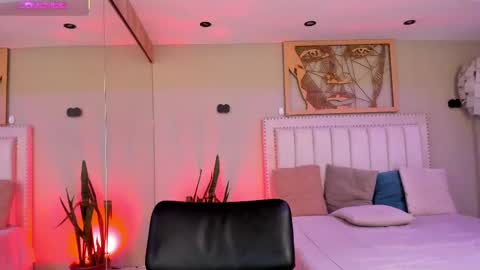 Snapshot of _sofia_cruz chatting on September 2025 07:19:02 PM 640 200 online show from September 2025 07:19:02 PM